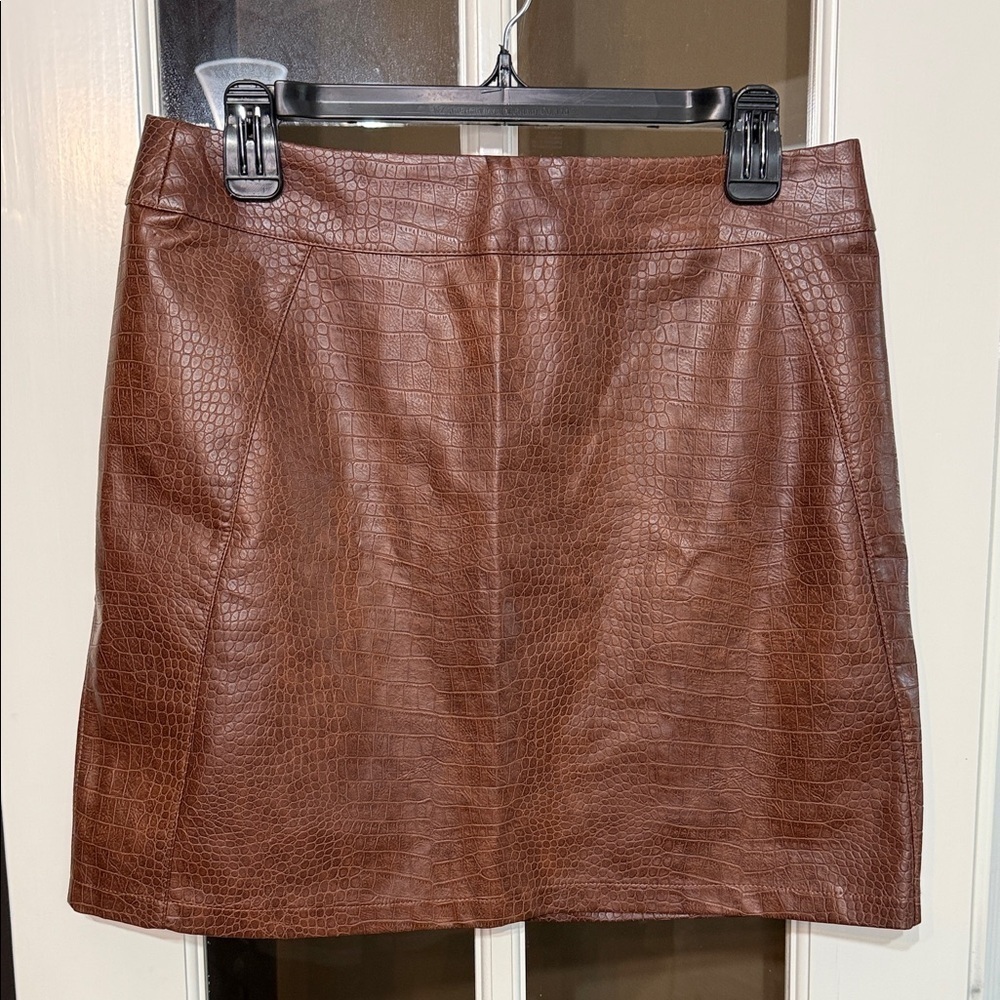LOVERICHE Brown Faux Leather Croc Embossed Mini Skirt Size Large